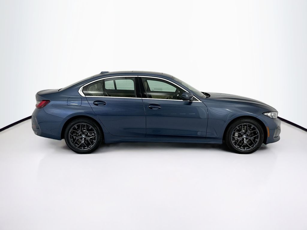 Thumbnail: 2025 BMW 3 Series - 4