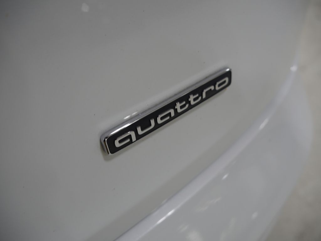 Thumbnail: 2020 Audi Q5 - 10