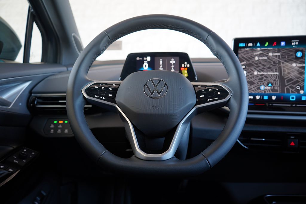 2025 Volkswagen ID.4 Pro S 16