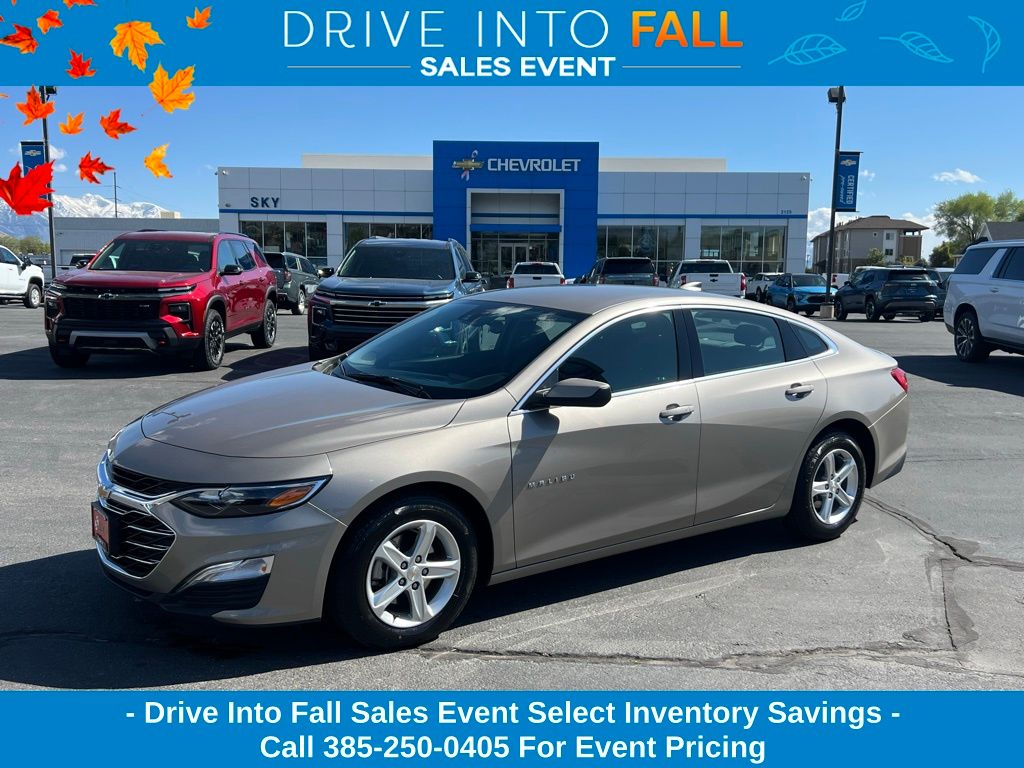 Mineral Gray Metallic 2024 Chevrolet Malibu Sedan Front-Wheel Drive Continuously Variable Transmission