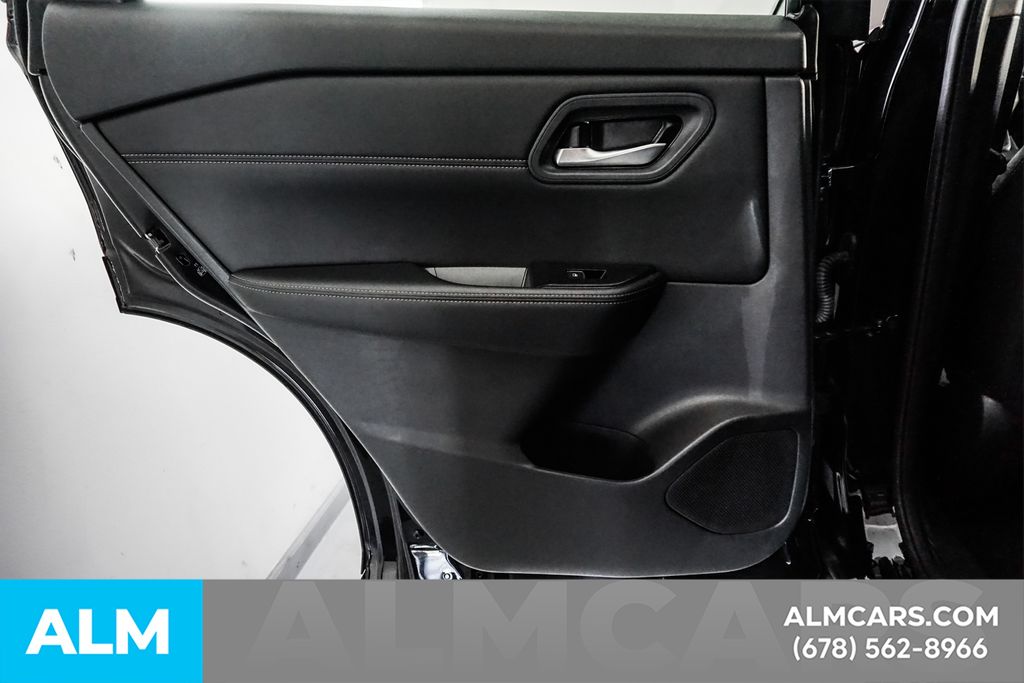 Used 2026 Black Nissan SL image 51