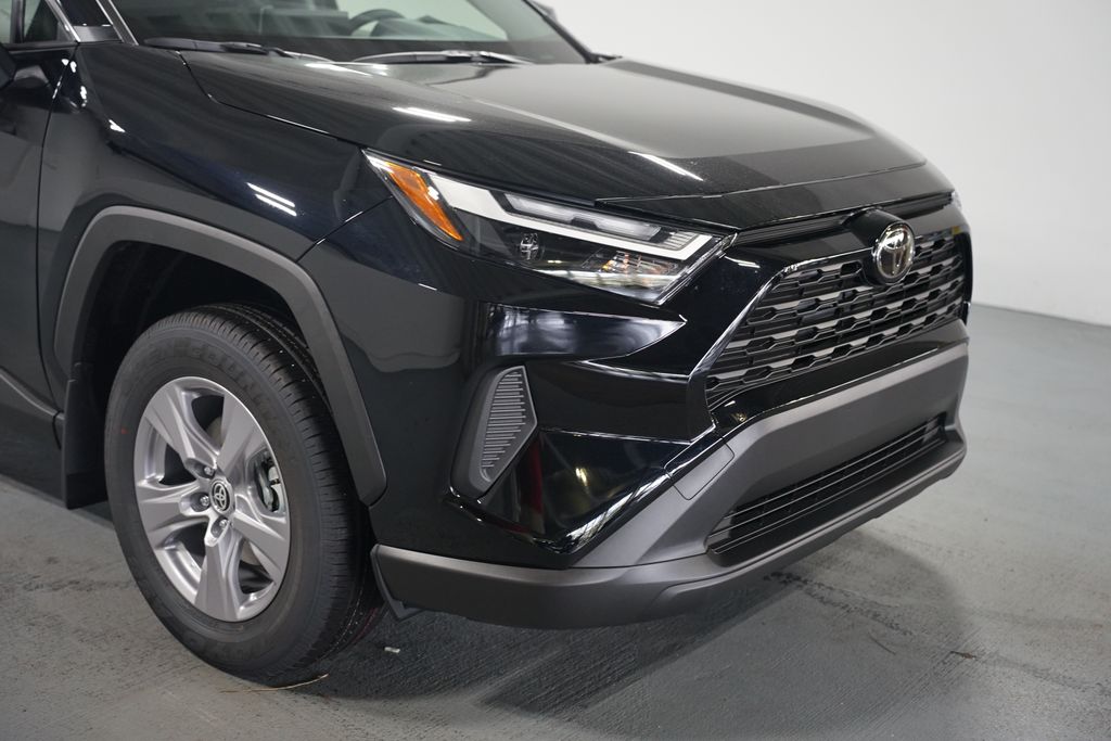 Thumbnail: 2025 Toyota RAV4 - 4