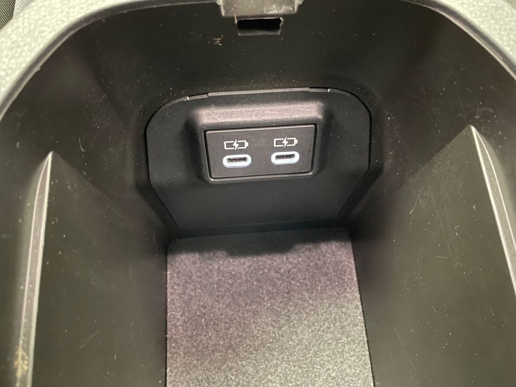 Thumbnail: 2024 Toyota RAV4 - 30