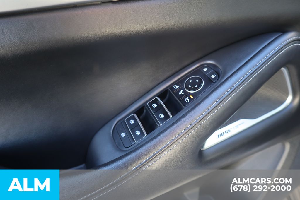 Used 2022 Silver INFINITI LUXE image 12