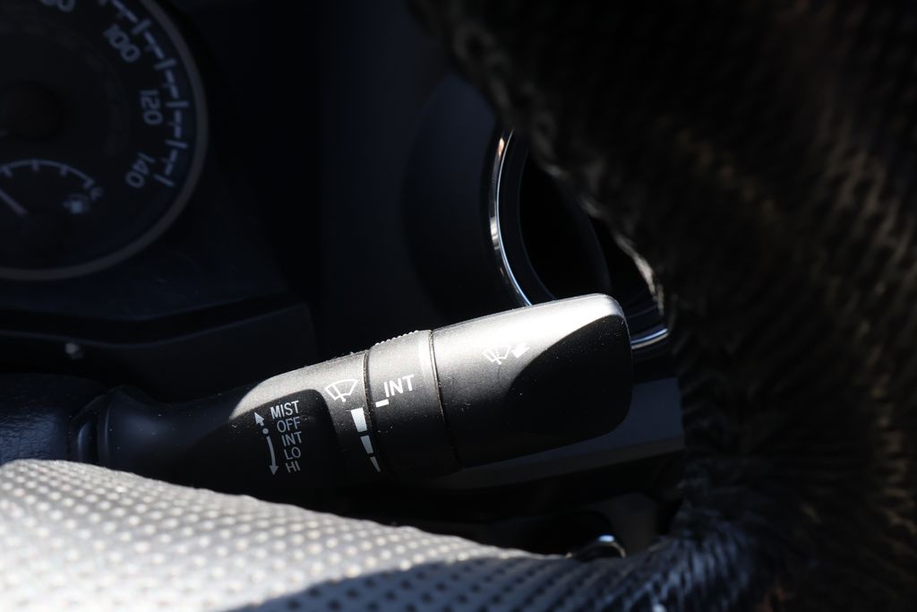 Thumbnail: 2019 Toyota Tacoma - 19