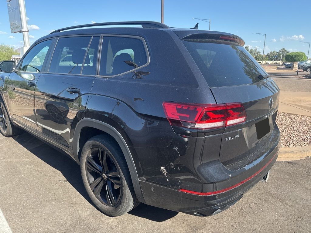Thumbnail: 2023 Volkswagen Atlas - 4