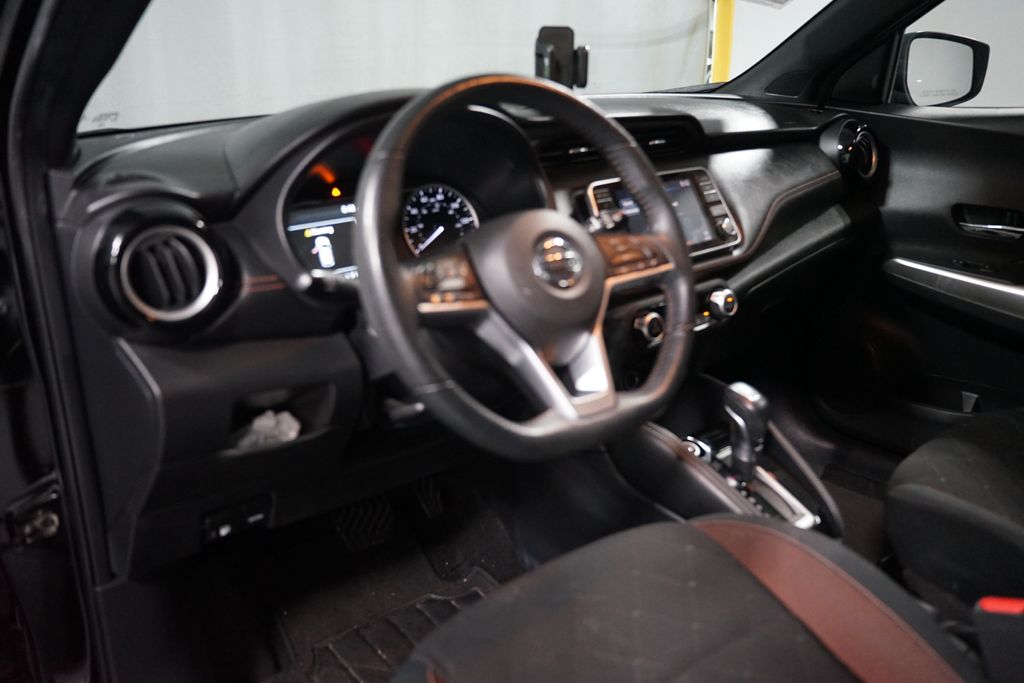 Thumbnail: 2020 Nissan Kicks - 6