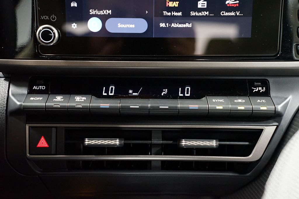 Thumbnail: 2026 Toyota Camry - 21