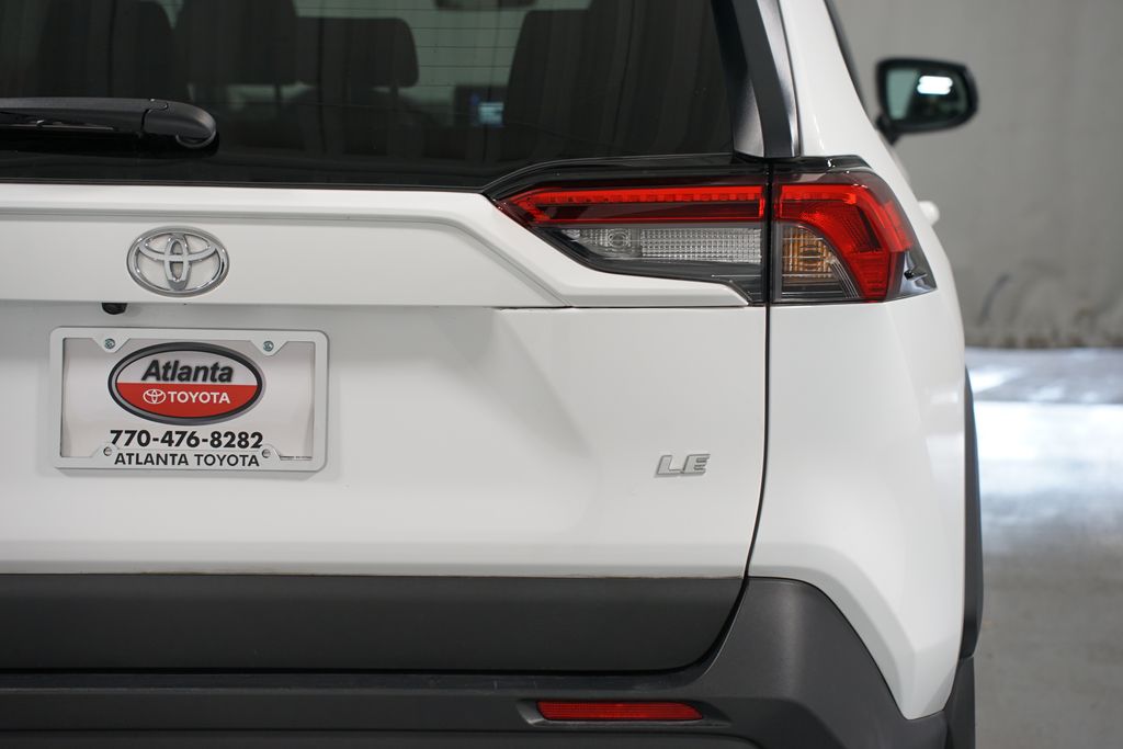 Thumbnail: 2024 Toyota RAV4 - 10