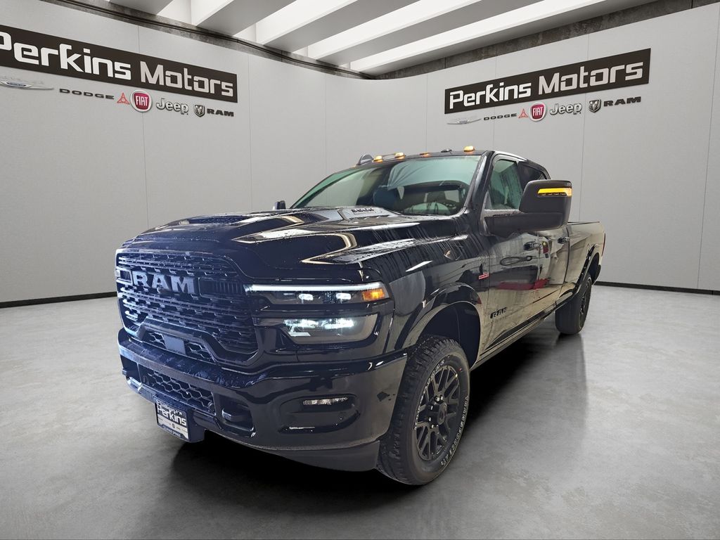 Diamond Black Crystal Pearlcoat 2026 RAM 3500 Pickup Truck Four-Wheel Drive 8-Speed Automatic