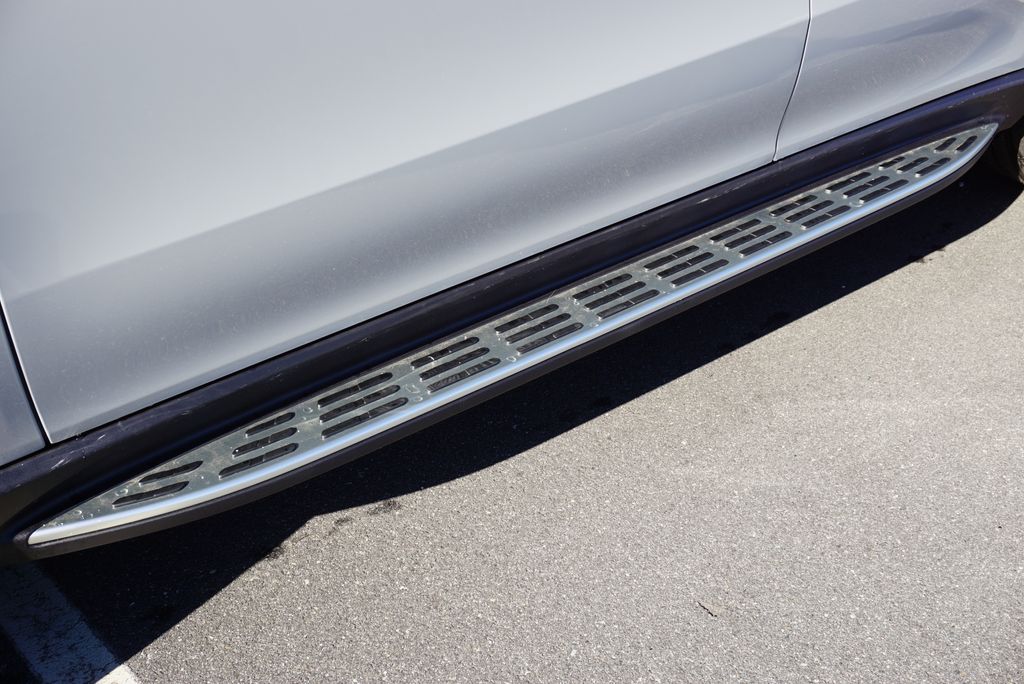 Thumbnail: 2026 Mercedes-Benz GLE - 11