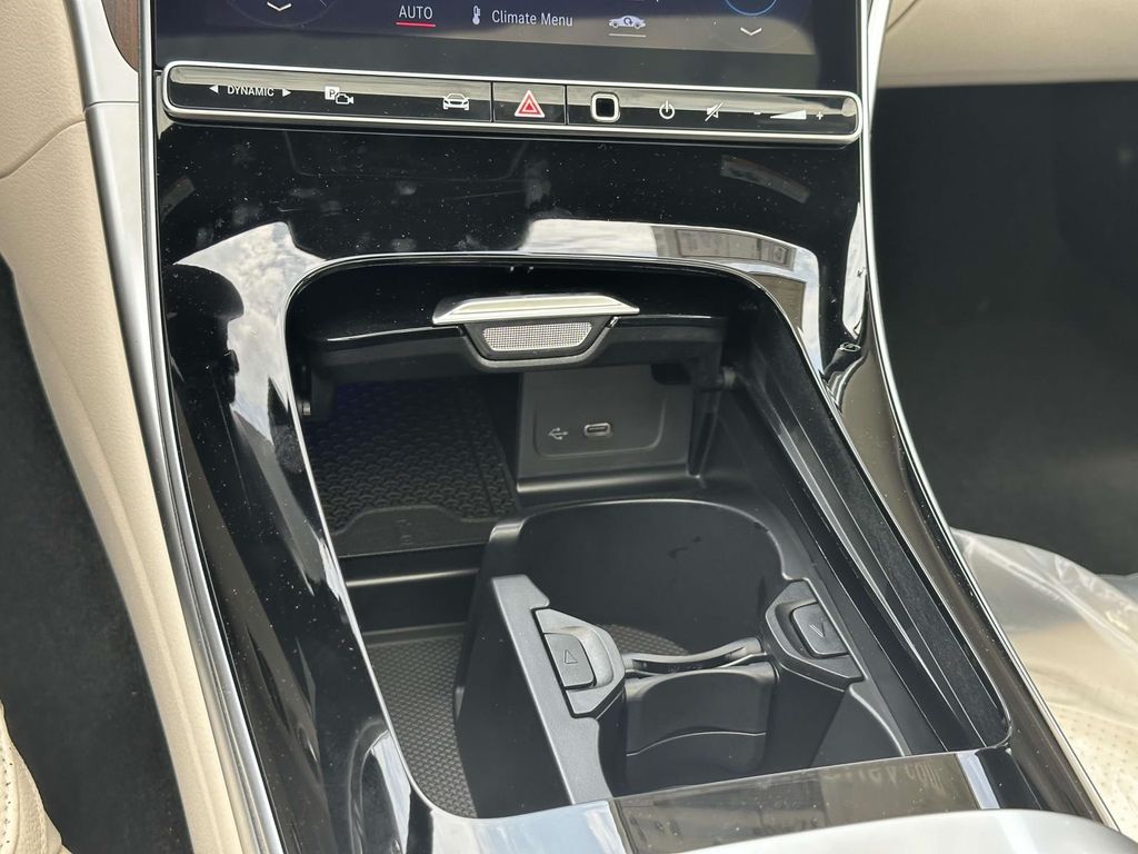 2024 Mercedes-Benz C-Class C 300 21