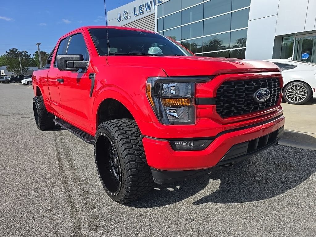 Race Red 2023 Ford F-150 XL SuperCab 4WD Pickup Truck Four-Wheel Drive Automatic