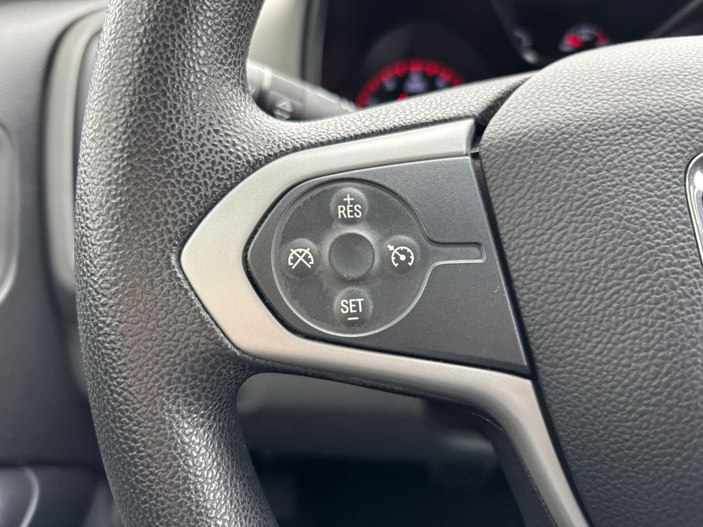 Thumbnail: 2016 GMC Canyon - 11