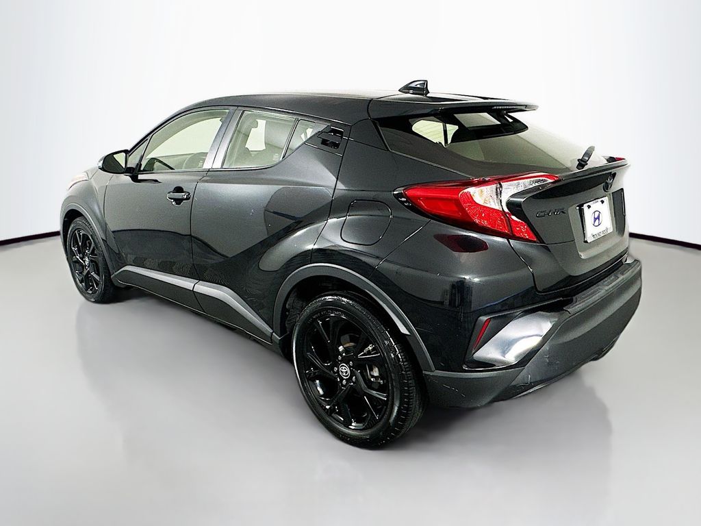 Thumbnail: 2022 Toyota C-HR - 7