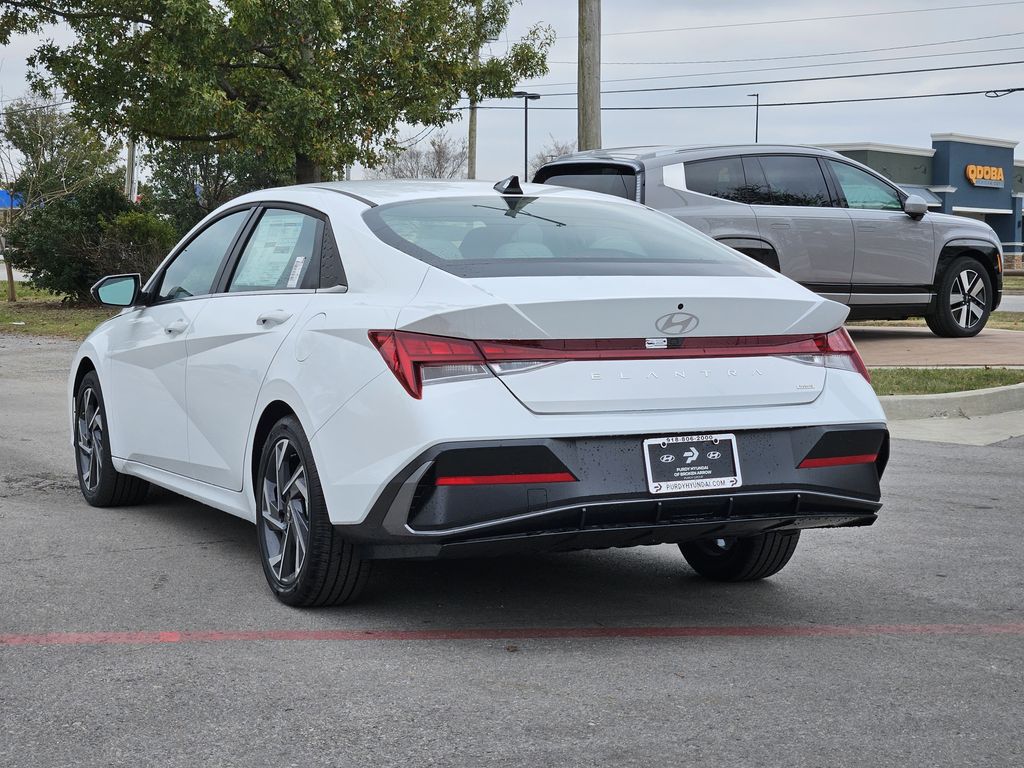 2025 Hyundai Elantra Hybrid