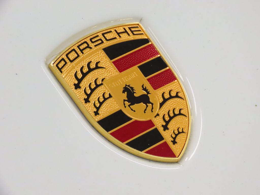 Thumbnail: 2022 Porsche 911 - 21