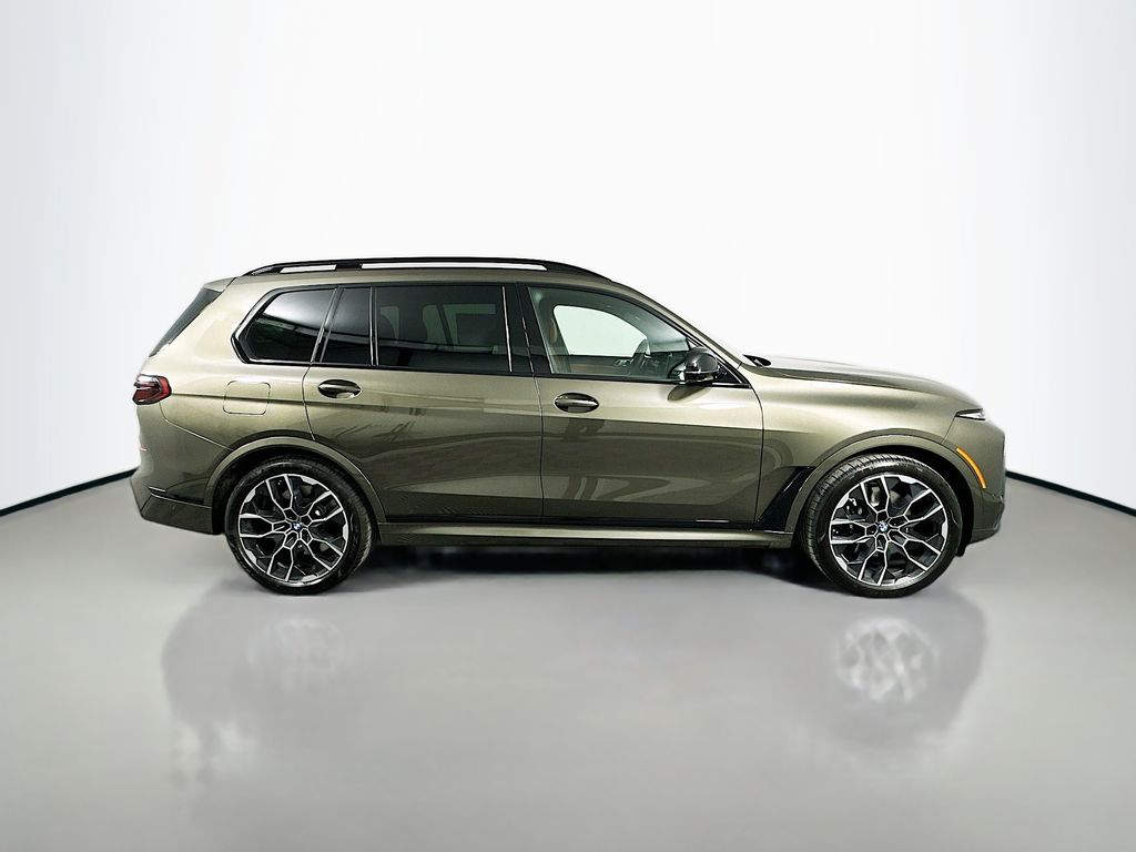 2026 BMW X7 M60i 4