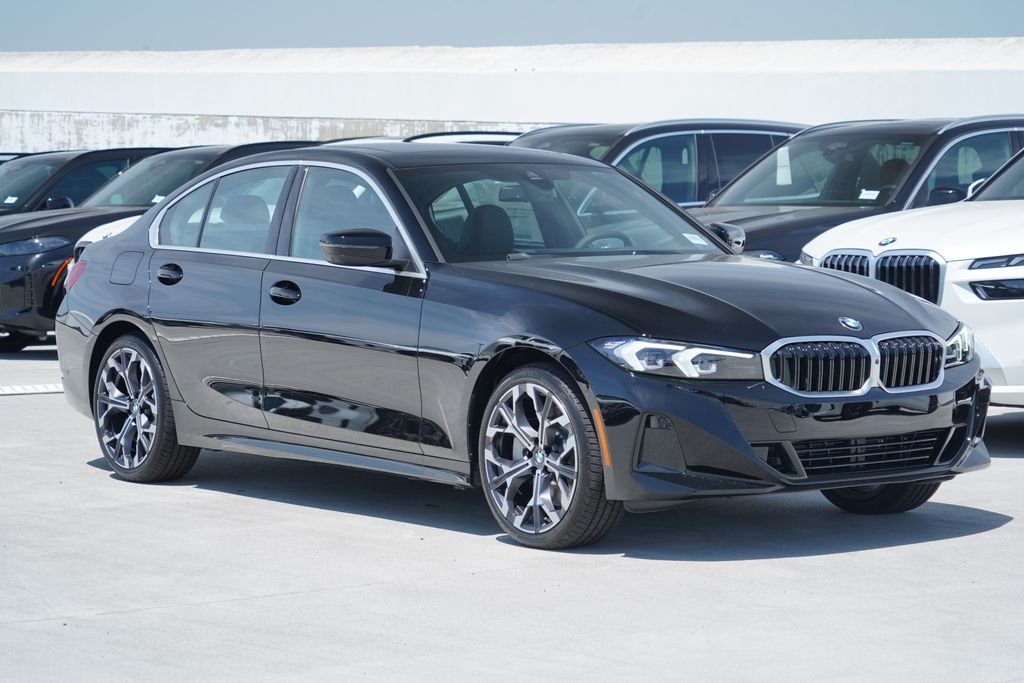 Thumbnail: 2026 BMW 3 Series - 3