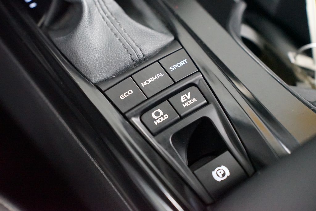 Thumbnail: 2025 Toyota Camry - 23