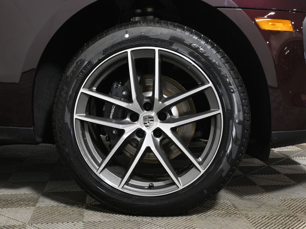 Thumbnail: 2026 Porsche Macan - 12