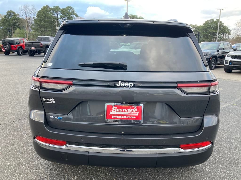 New 2024 Gray Jeep 4xe image 4