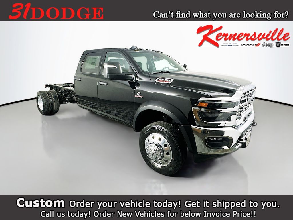 Diamond Black 2026 RAM 5500 Chassis   Automatic