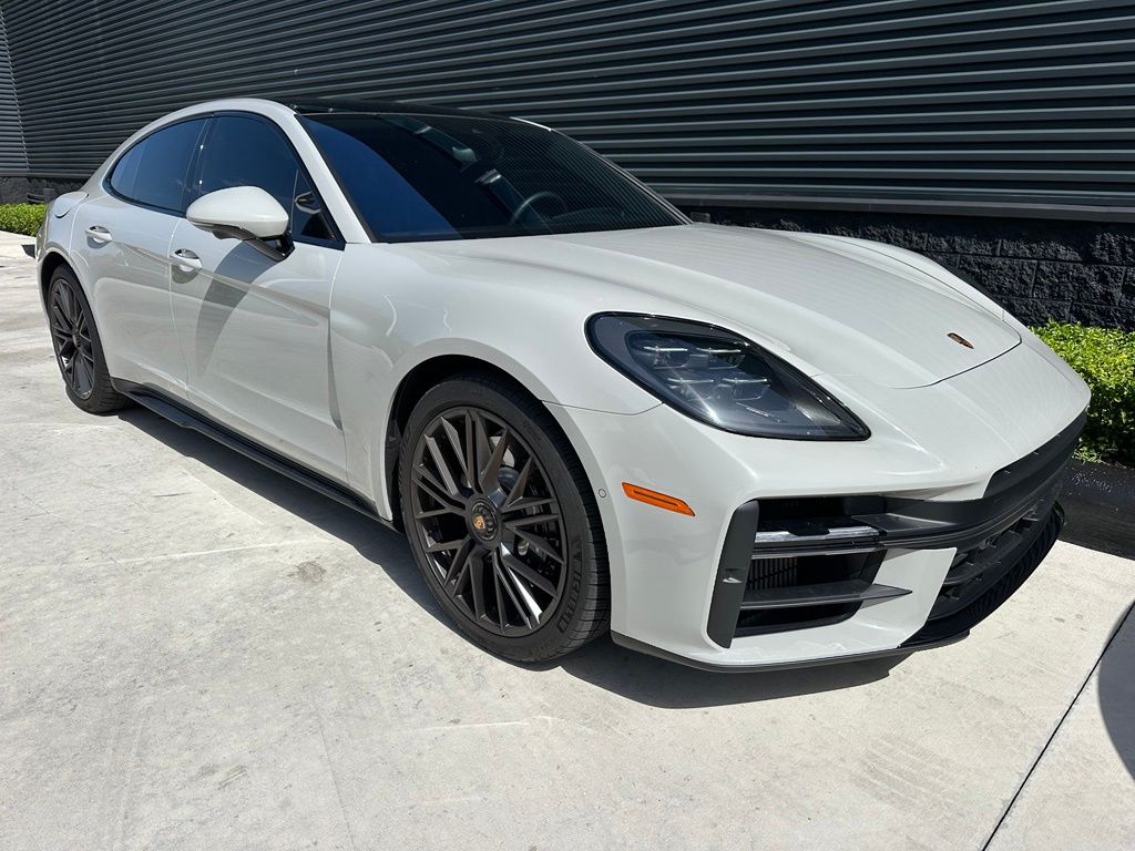 Thumbnail: 2026 Porsche Panamera - 12