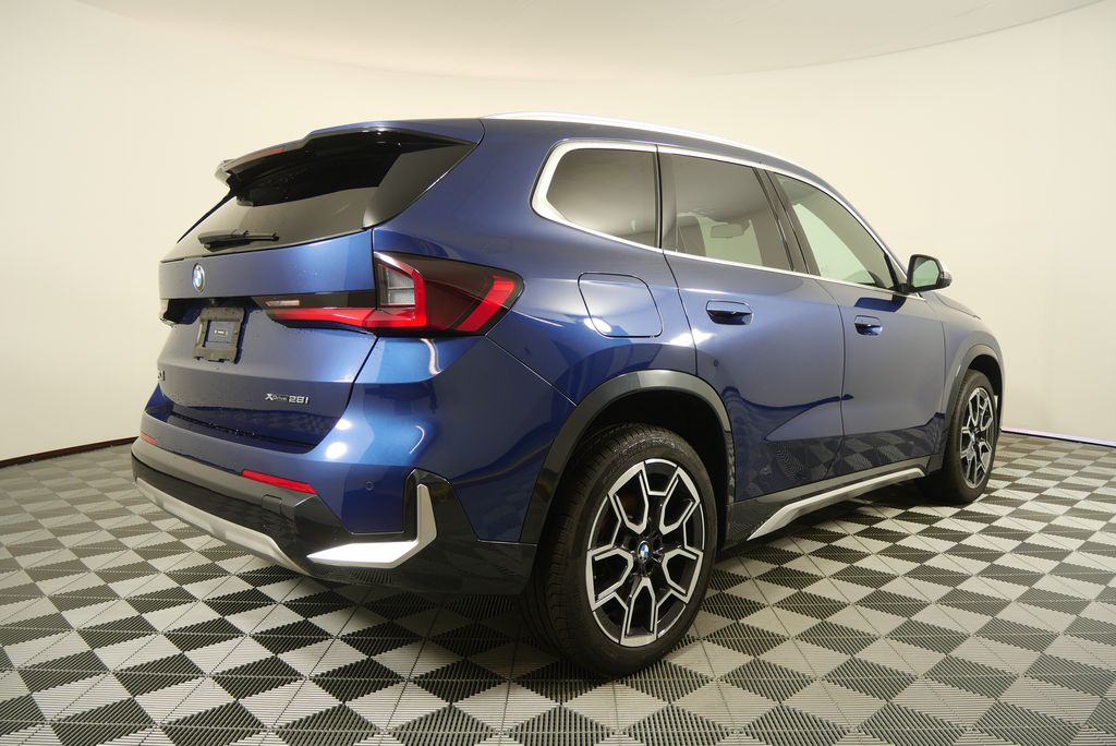 Thumbnail: 2024 BMW X1 - 3
