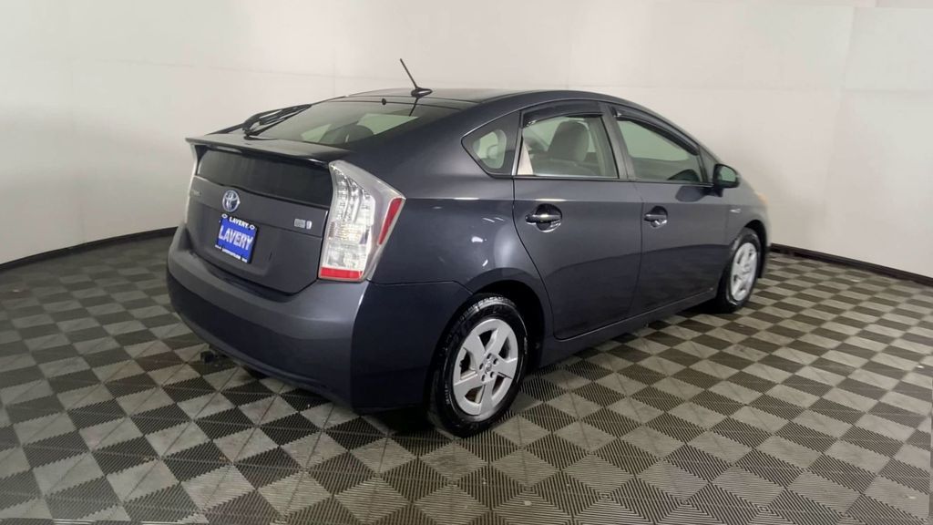 2011 Toyota Prius Two 8