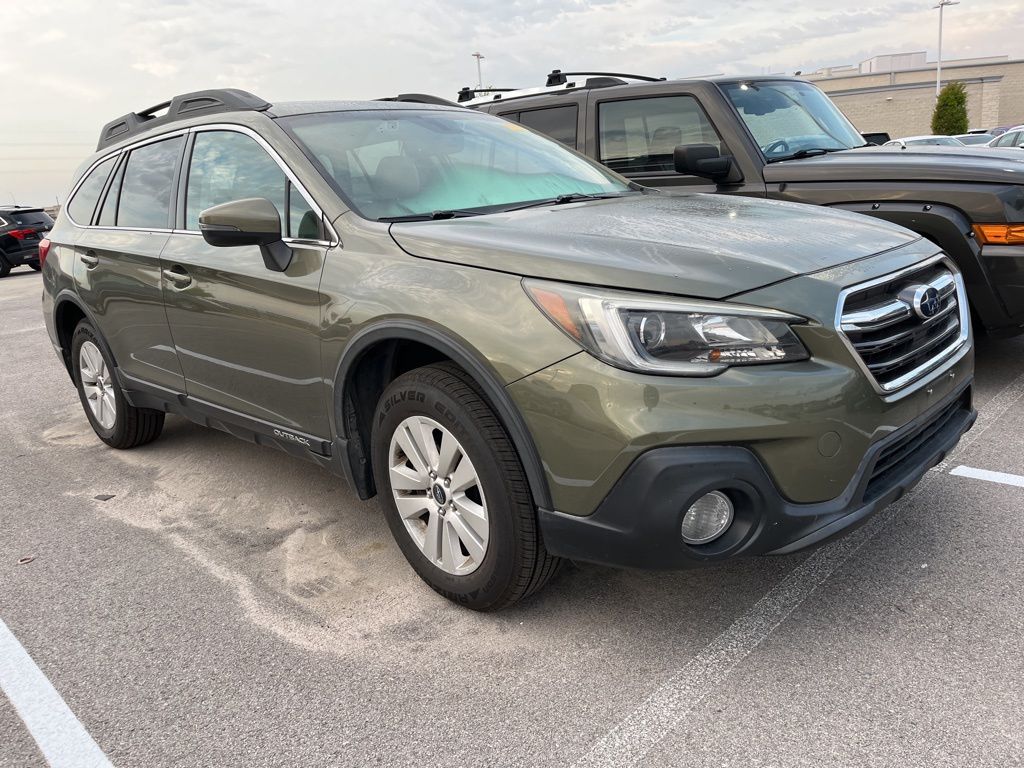 2018 Subaru Outback Premium 2