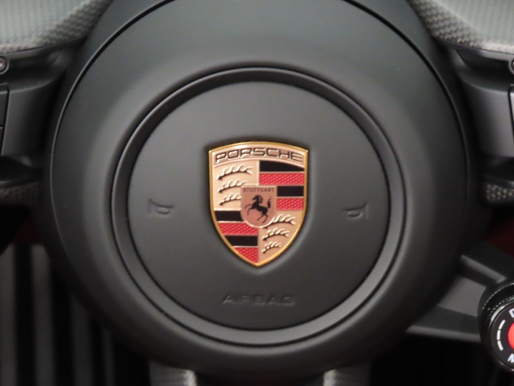 Thumbnail: 2025 Porsche 911 - 30