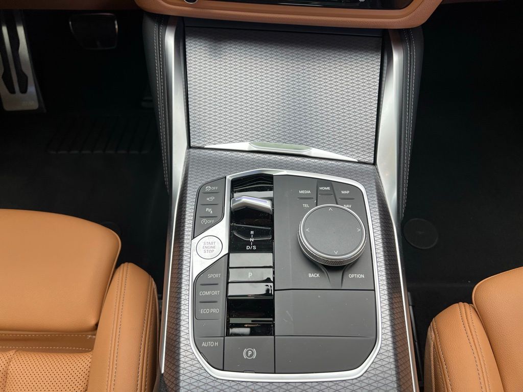 Thumbnail: 2025 BMW 4 Series - 10
