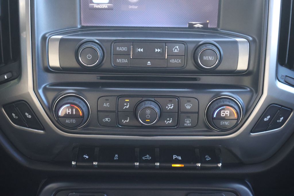 Thumbnail: 2014 Chevrolet Silverado 1500 - 18