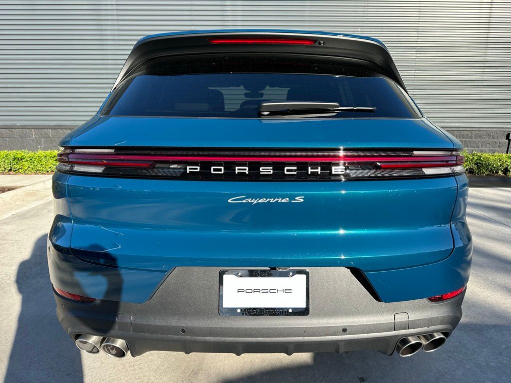 Thumbnail: 2026 Porsche Cayenne - 12