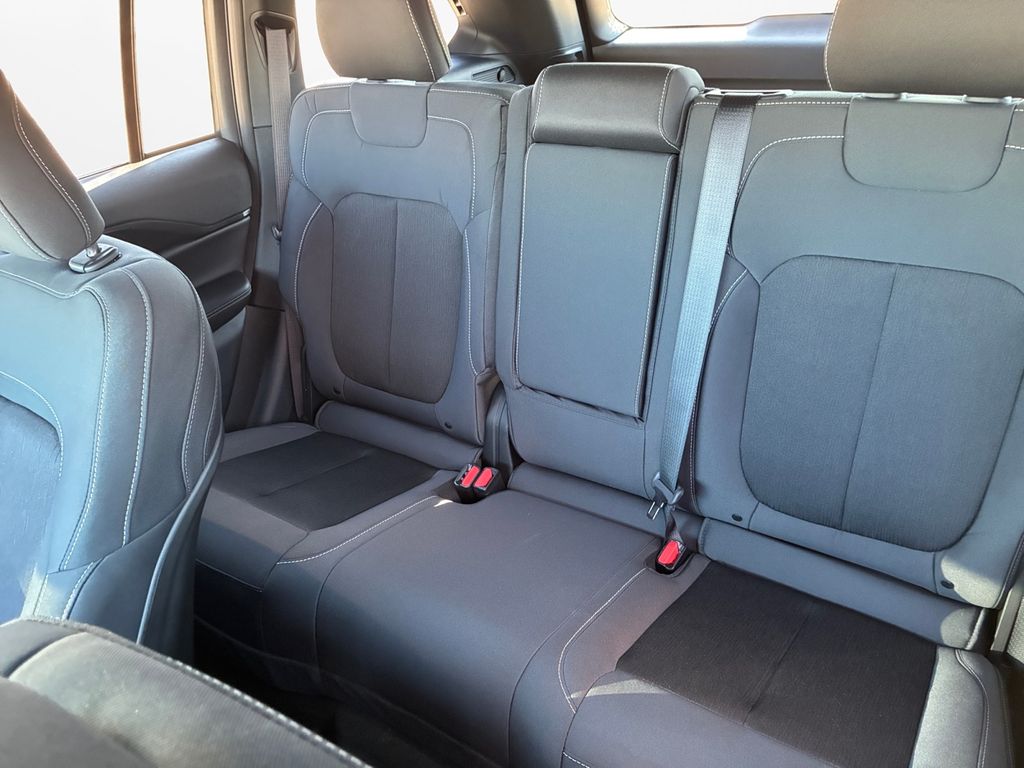 New Car 2025 Jeep Grand Cherokee  Laredo X For Sale Under $35,000 In Austin, Texas