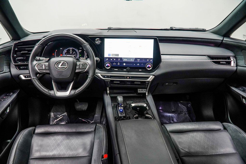 View vehicle photo 5