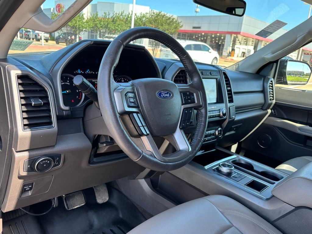 2021 Ford Expedition Max XLT photo