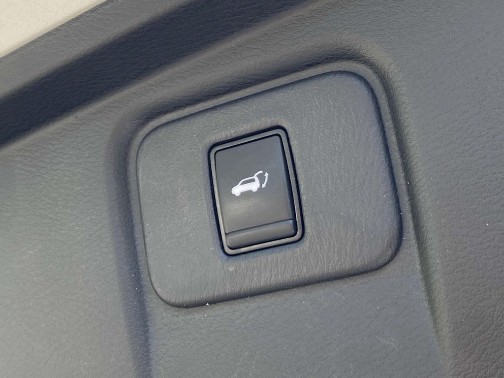 2018 Nissan Murano SL 19