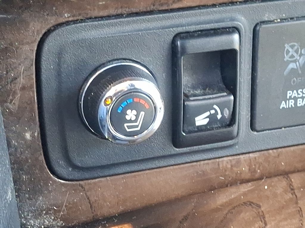 Thumbnail: 2018 INFINITI QX80 - 24