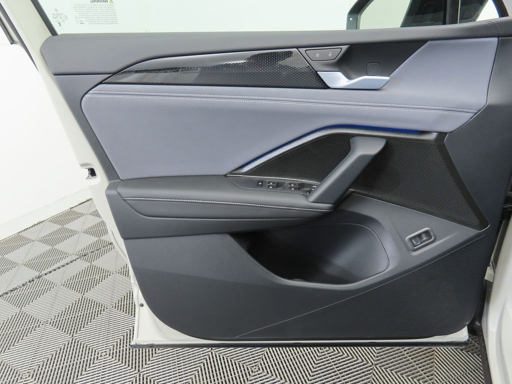 Thumbnail: 2026 Volkswagen Tiguan - 24