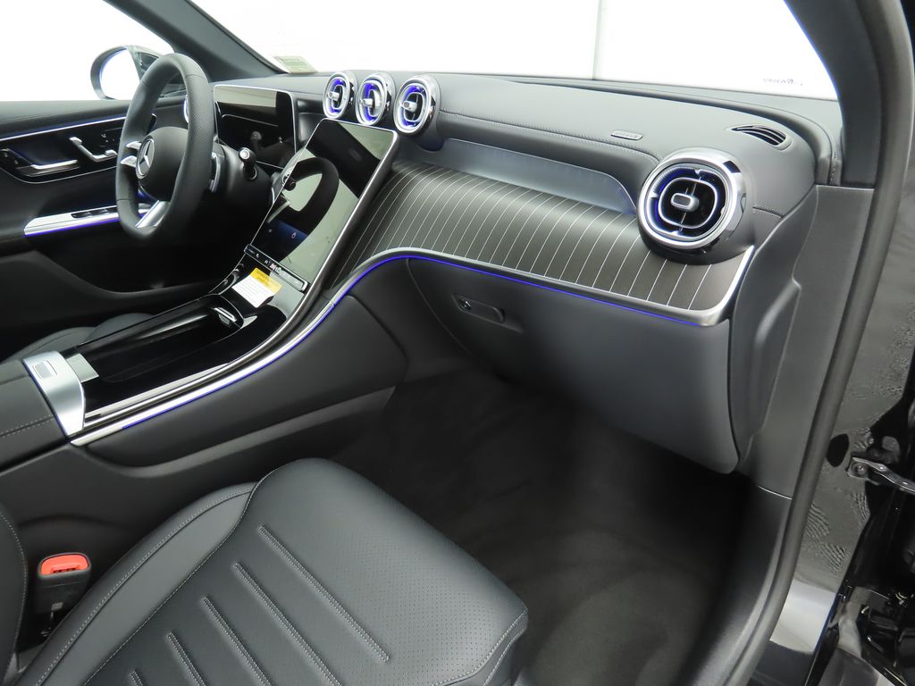 Thumbnail: 2026 Mercedes-Benz GLC - 19