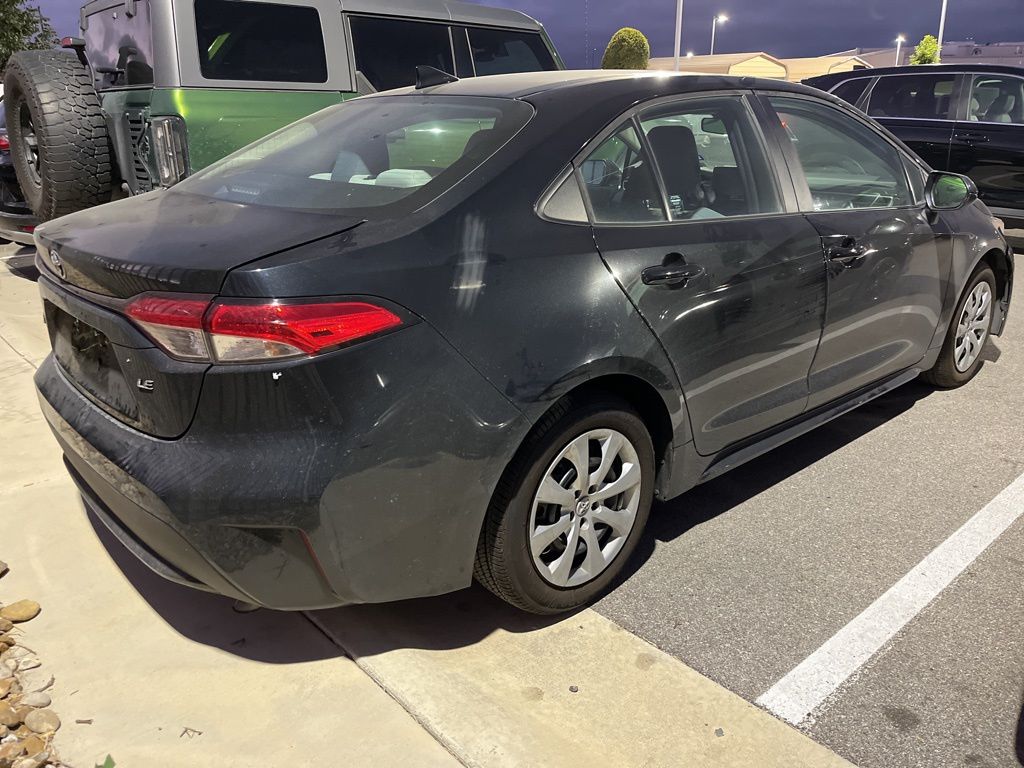 Thumbnail: 2021 Toyota Corolla - 3