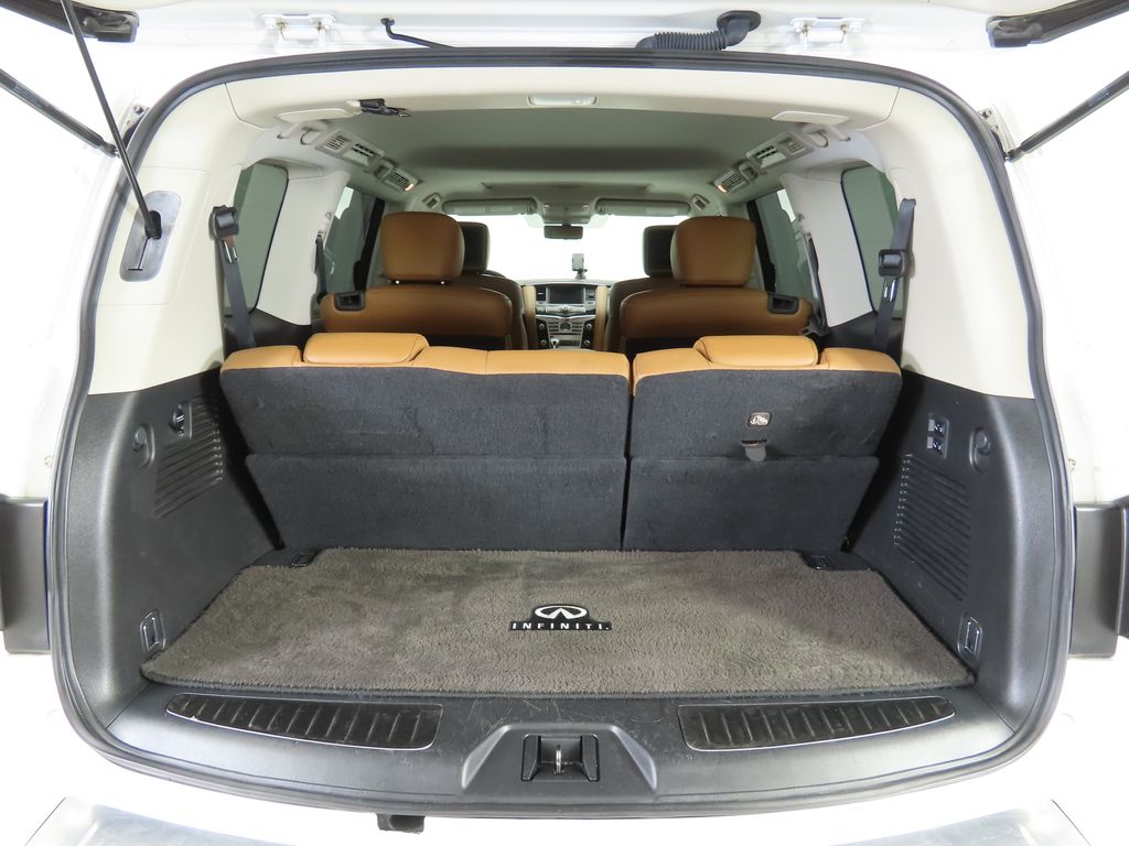 2019 INFINITI QX80 Luxe 29