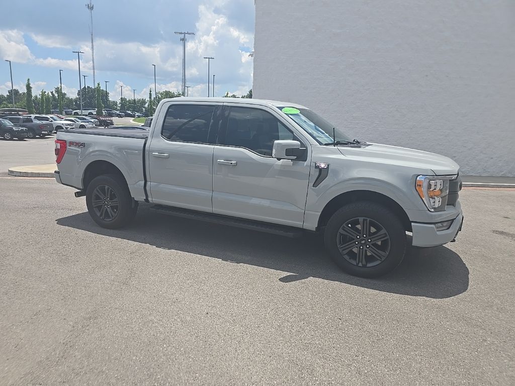View vehicle photo 3