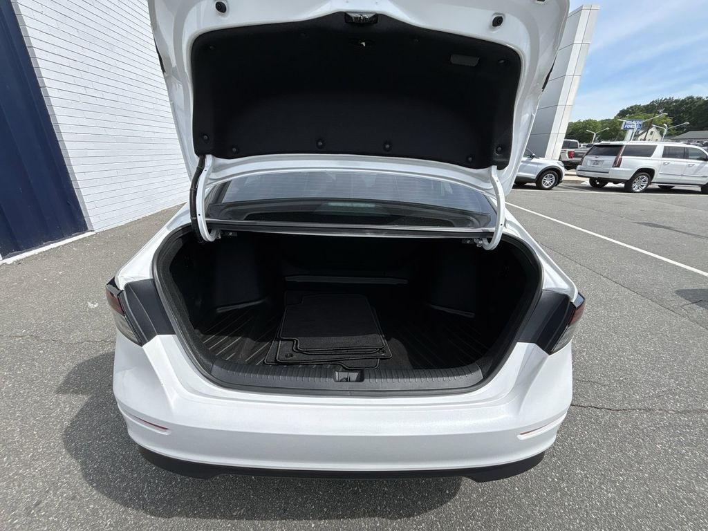 Used 2025 White Honda Sport image 22