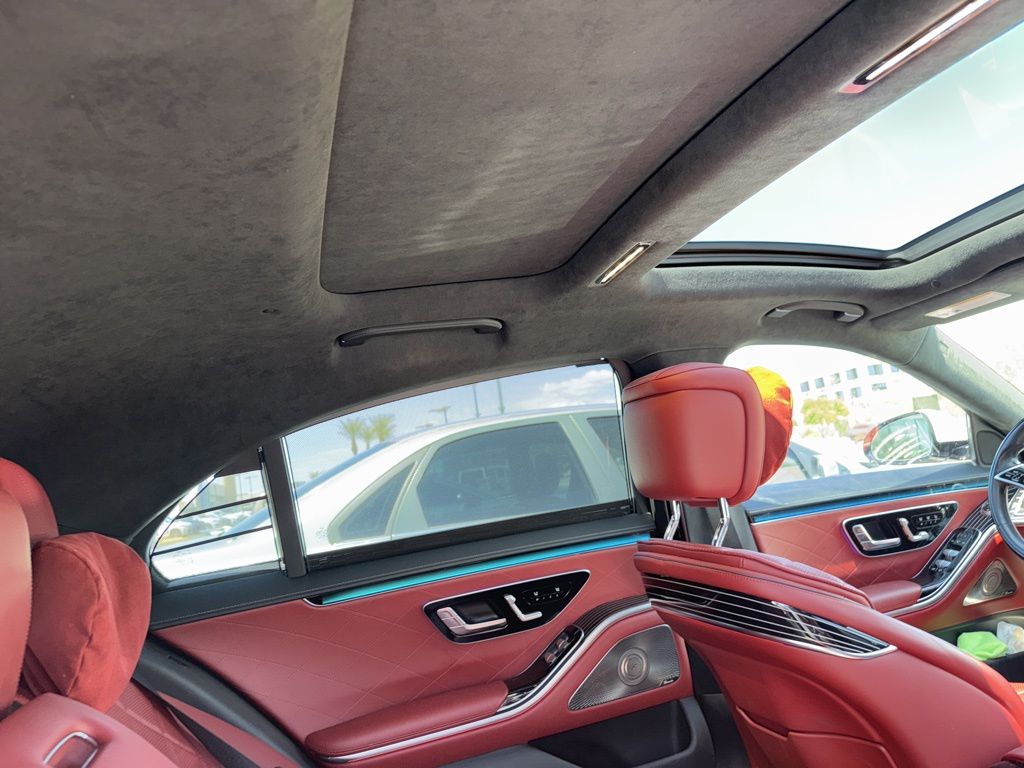 Thumbnail: 2021 Mercedes-Benz S-Class - 13