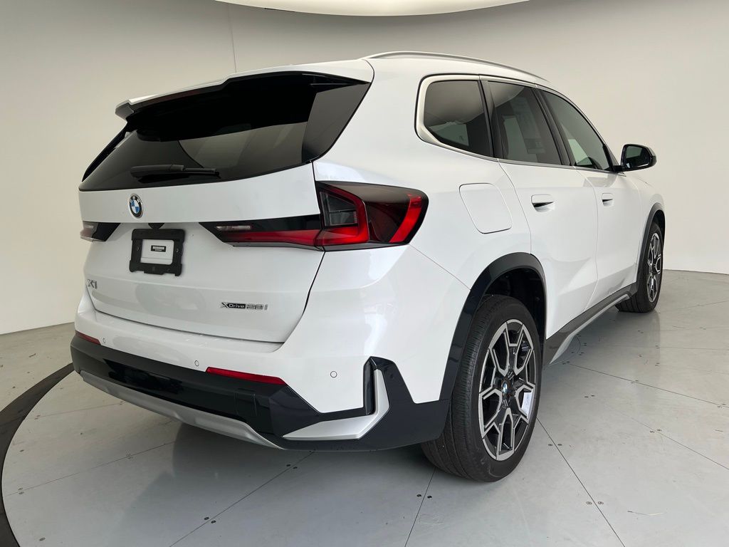 2023 BMW X1 xDrive28i 3