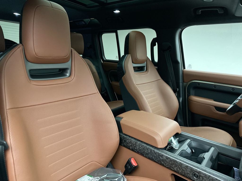 Thumbnail: 2026 Land Rover Defender - 18