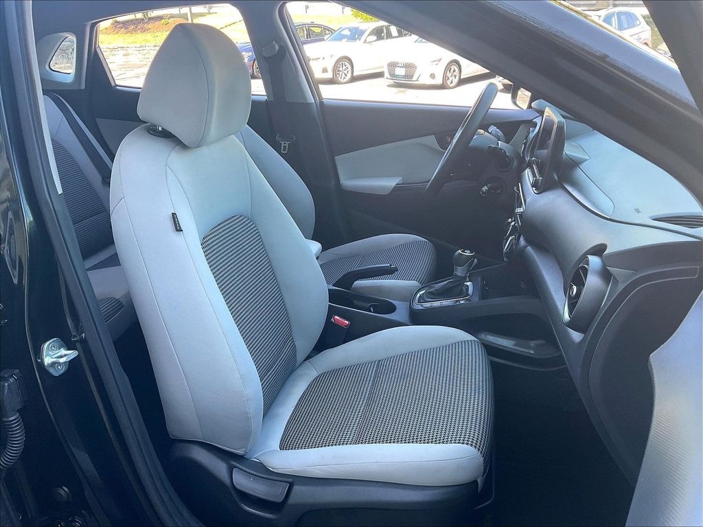 2022 Hyundai Kona — photo 11